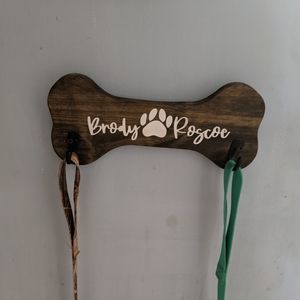 Personalized bone shaped leash holder